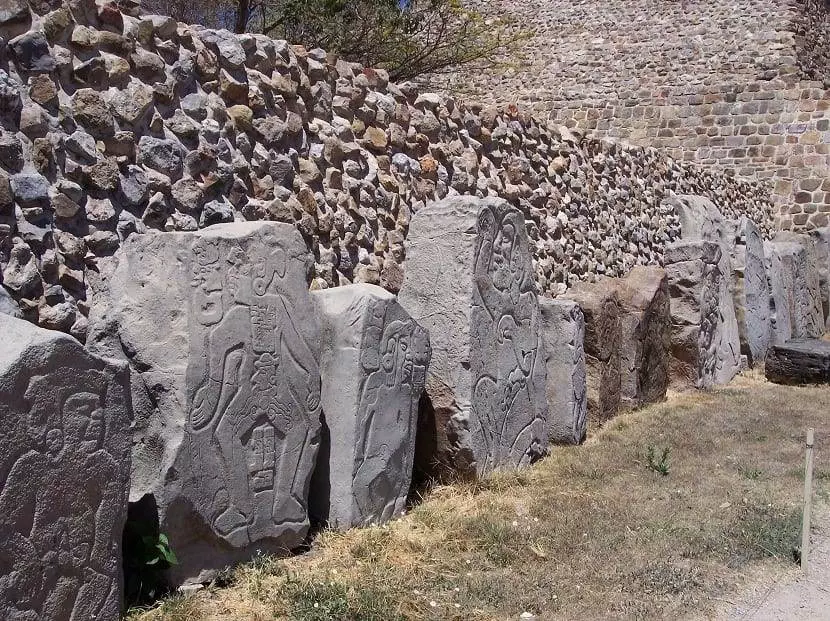 Piedras talladas por zapotecos